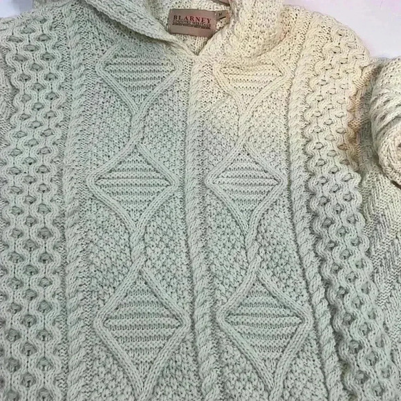 Blarney Woollen Mill Hooded Sweater 100% Merino Wool Aran Hoodie Ireland Medium - Picture 7 of 7